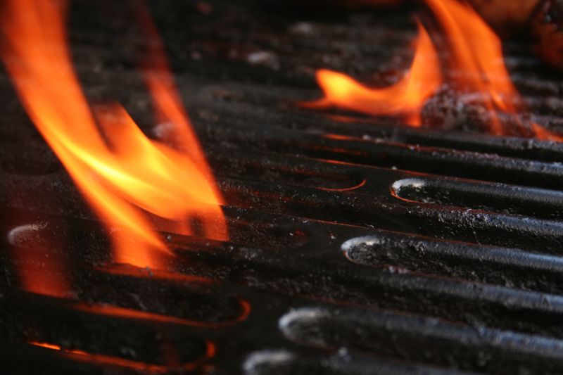 Barbecue acceso Barbecue acceso