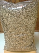 L'immagine raffigura un pacco di pellet da 15 kg della marca Silvatrade